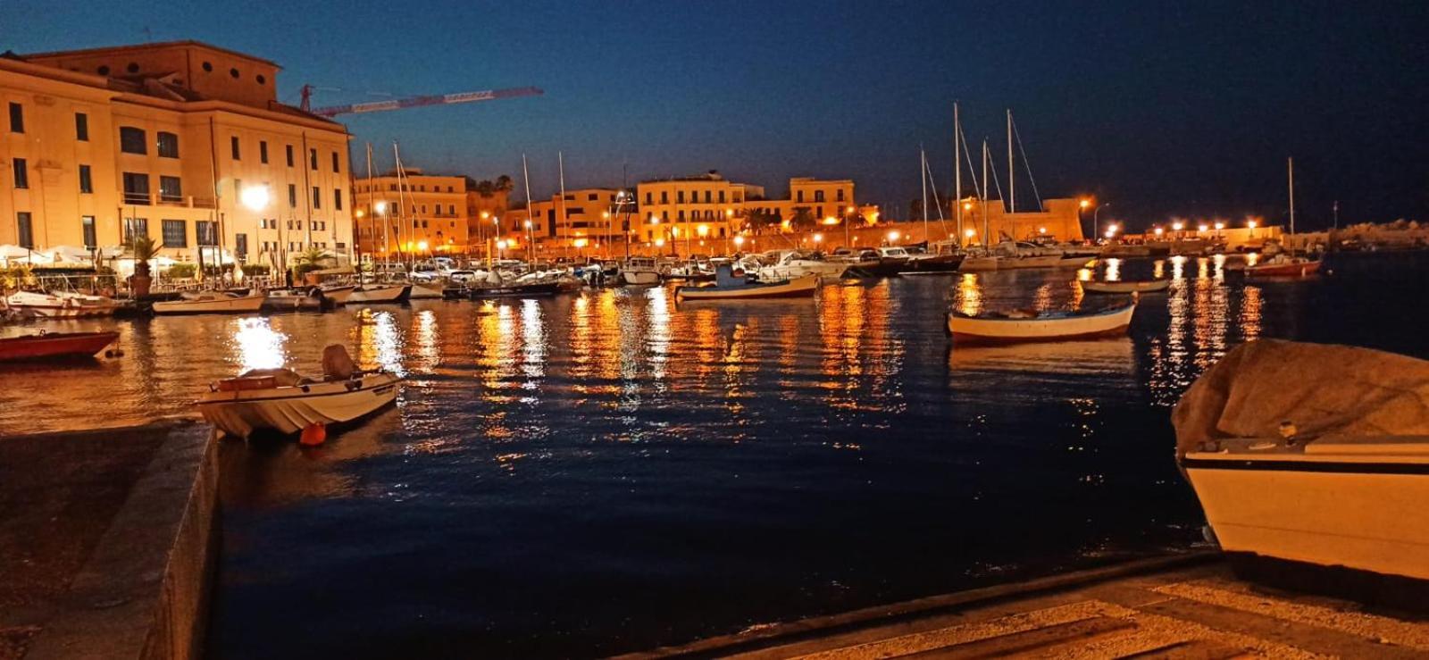 Dimora Falcone Bari Buitenkant foto